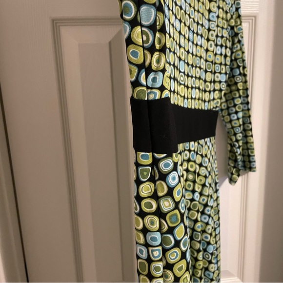 *DONATED* Maggy L | V-Neck Dress | Green Black Blue Sq Print - Picture 6 of 7